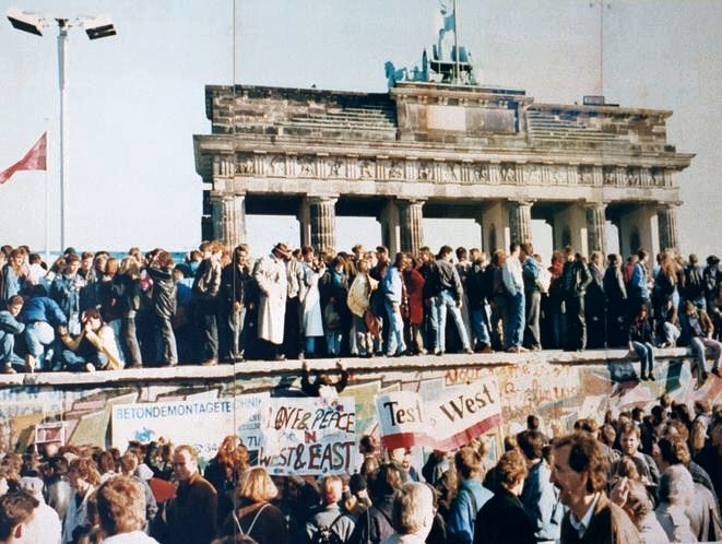 fall of the berlin wall 1989 germany
