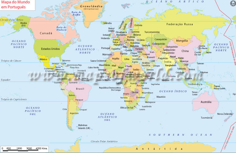 World Map in Portuguese Language